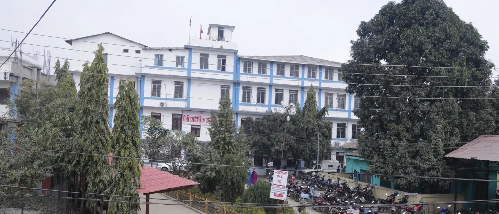 सेती अस्पतालको छतबाट हाम फालेका मृगौला पीडितको मृत्यु