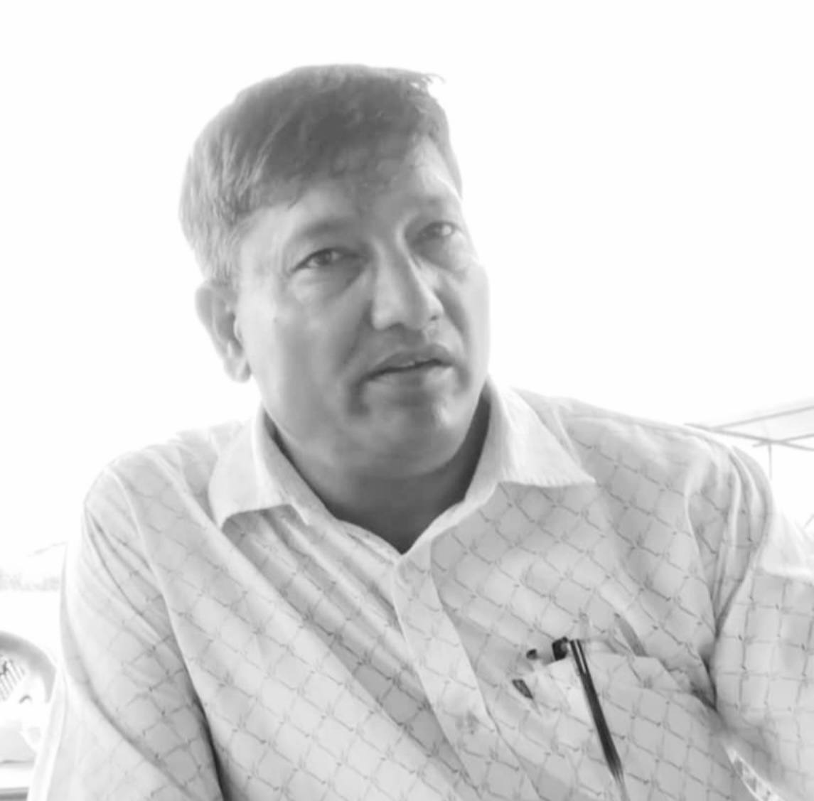 कैलालीमा हावाहुरीले ढलेकाे रूखले लागेर शिक्षककाे मृत्यु