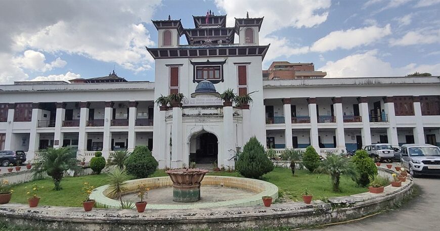 निर्वाचन आयोगमा ३७ दल दर्ता, कांग्रेस(एमालेको बाँकी